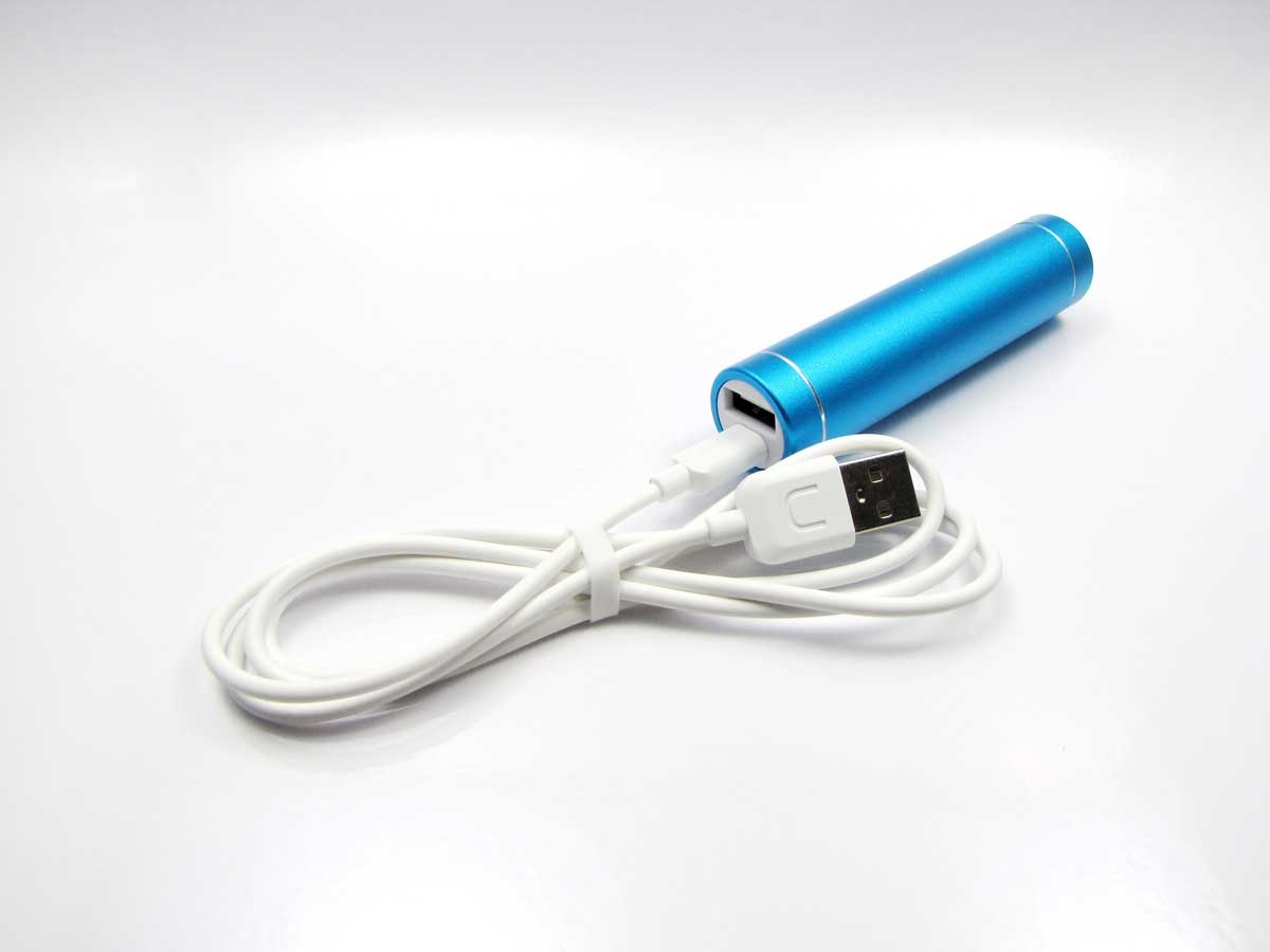 5V-usb-power-bank-blue-charging-mode