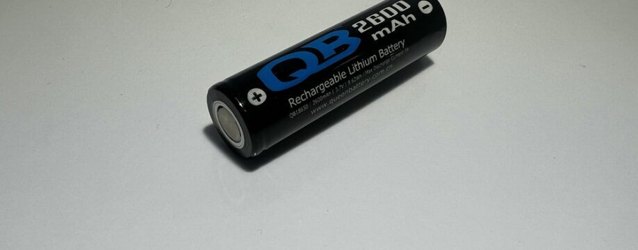 16850-2600mAh_rechargeable_battery